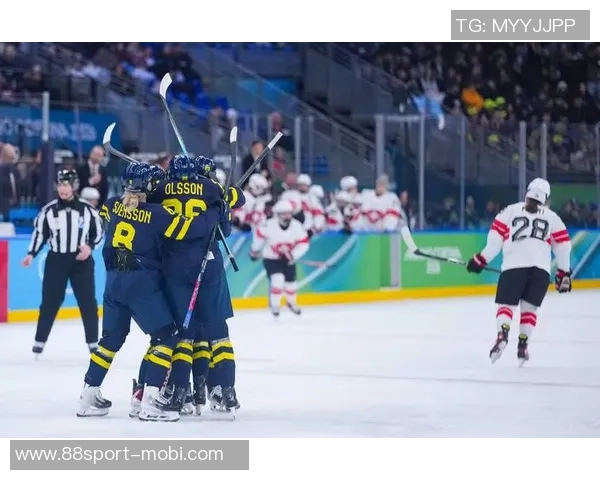 早报聚焦:西班牙瑞士世界杯晋级在望瑞典队苦苦挣扎仍未尝胜绩 早报聚焦:西班牙瑞士世界杯晋级在望瑞典队苦苦挣扎仍未尝胜绩