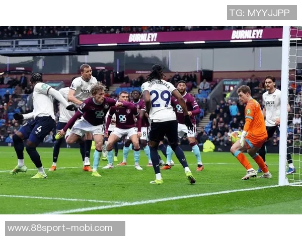 罗马诺透露帕奎塔或将于一月离队但曼联西汉姆尚未展开谈判 罗马诺透露帕奎塔或将于一月离队但曼联西汉姆尚未展开谈判